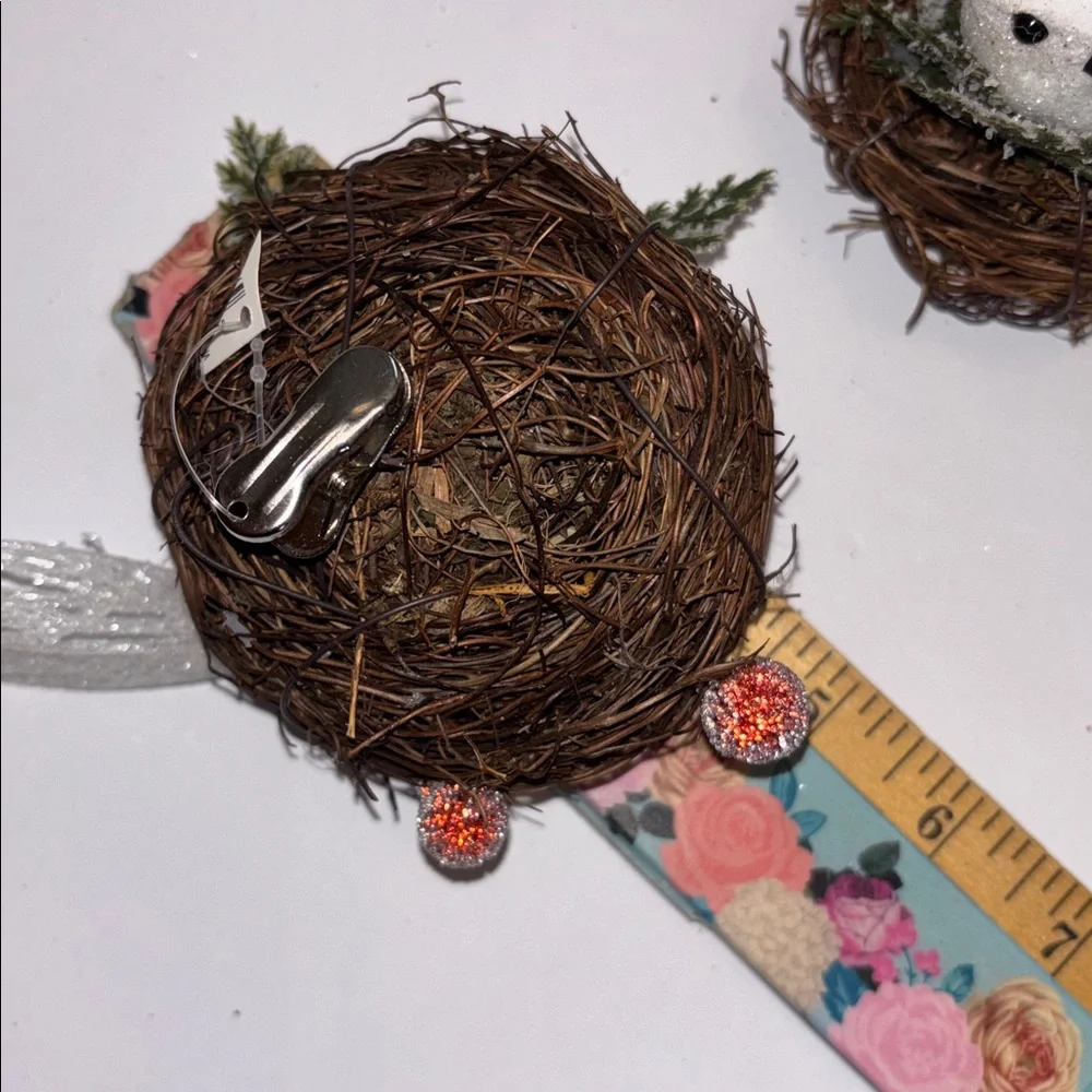 Dove Ornaments in Nest SET OF 13 NEW WHITE DOVE in nest with glitter Tree Clips